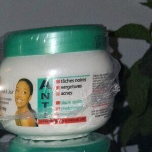 1pc lilie fleur de lys cream 300gram each